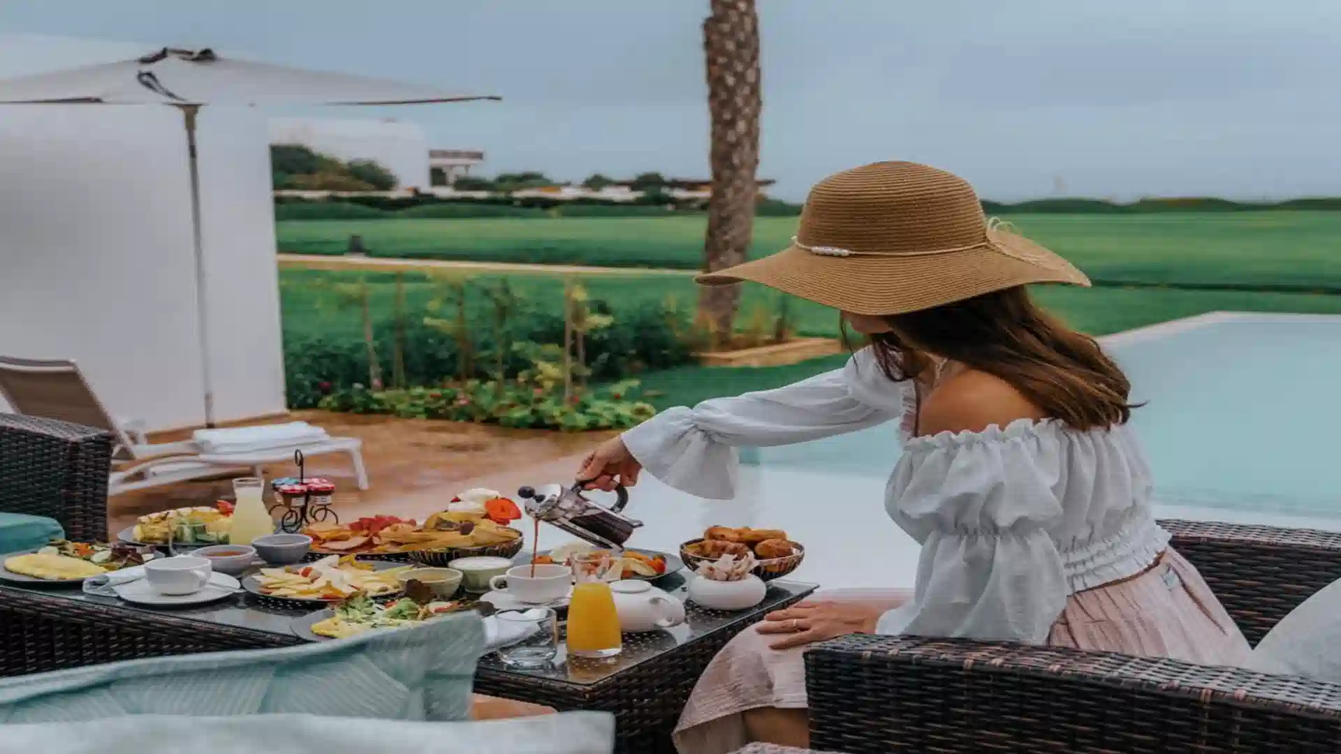 is it safe for solo female traveler in Morocco 2026